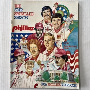 1976 Philadelphia Phillies Baseball Yearbook Schmidt Allen Carlton EX ⚾️ - Picture 1 of 1