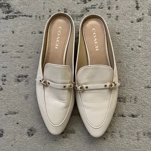 Coach Irene scivolo in pelle bianco sporco misura 9,5 stile mulo - Foto 1 di 5