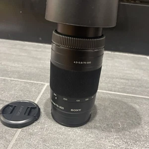 Sony 75-300mm f/4.5-5.6 Alpha A-Mount Zoom SAL75300 Lens Excellent - Picture 1 of 9