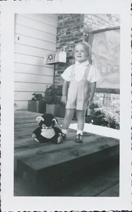 Schnappschuss Vintage Foto Ausweis kleiner Junge Stan Schumacher Rushton Gummi Gesicht süß - Bild 1 von 5