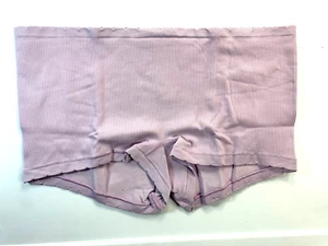 NWT Victoria's Secret Seamless Boyshort Panty Large - Picture 1 of 4