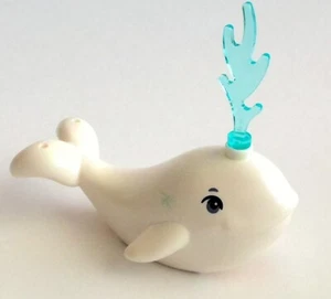 Lego ballena blanca con ojos azules arena y pico de agua - Imagen 1 de 3