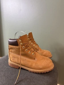 Jugendliche Junior Jungen Timberland Classic 6 Zoll wasserdichte Stiefel 6,5 Größe - Bild 1 von 15