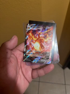 Charizard VMAX SWSH261 SWSH: Sword & Shield Promo Cards Holo - Image 1 of 2