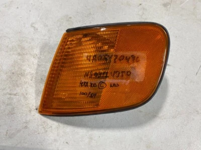 Audi 100 Front Turn Signal Indicator (4A0953049C) - Image 1 of 3
