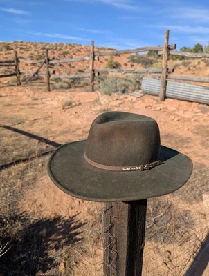 Chapéu australiano Bailey Wind River® Calaway lã de feltro leve outback aba 3" tamanho 7 - Imagem 1 de 3