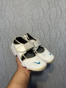 Nike Air Rift sandali scarpe vintage donna pelle bianca US7,5 - Foto 1 di 10