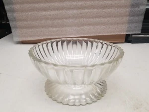6" Round Ribbed Pedistol Glass Candy Dish - Picture 1 of 6
