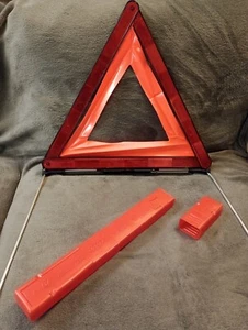 New Genuine Audi Warning Triangle - Picture 1 of 2