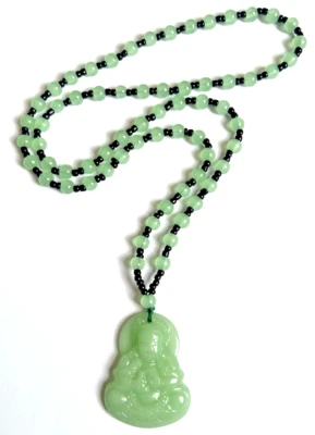 Collar con cuentas medallón colgante estatua de Buda chino de vidrio negro verde 7 Foto 1 de 3