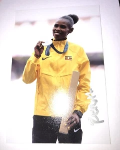 Peruth Chemutai signiert (Uganda) - Bild 1 von 2