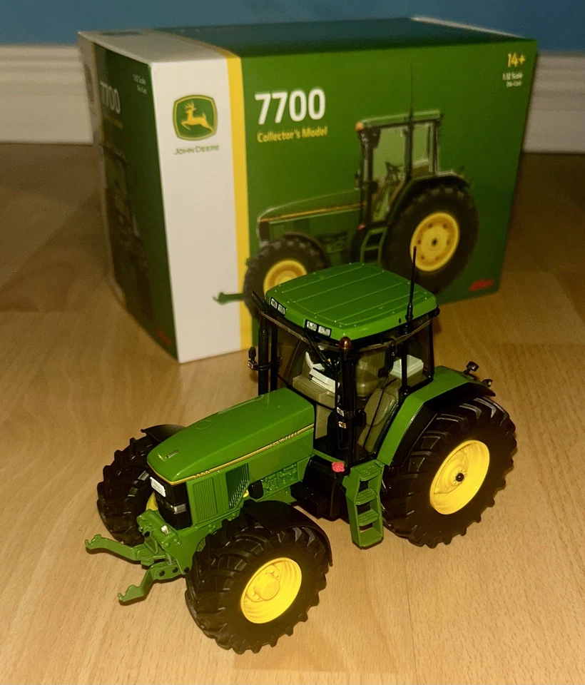 Schuco John Deere 7700 1:32 Scale - Dealer Box! - Image 1 of 4