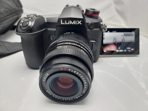 Cámara digital sin espejo Panasonic LUMIX G9 20,3 mega píxeles, lente Zeiss, T2 M 4/3, bolsa. - Imagen 1 de 18