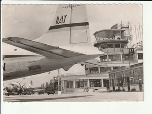 FLUGZEUG-AK ...., Super D.C.6 de U.A .T., Aeroport Paris-Le Bourget ....s/w AK - Bild 1 von 2