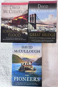 David McCullough; The Johnstown Flood; The Great Bridge; The Pioneers - Foto 1 di 24