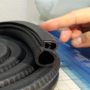 Guarnizione per Portiera Auto Nera Da 6 M, Guarnizione in Gomma per Bagagliaio, - Foto 1 di 12