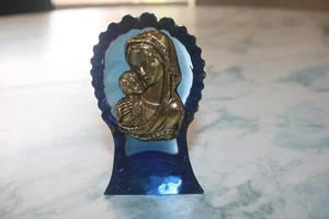 Estatuilla de la Santísima Madre y Jesús encerrada en vidrio transparente y azul - Imagen 1 de 2