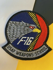 F-16 USAF Weapons School USAF Patch - Picture 1 of 4
