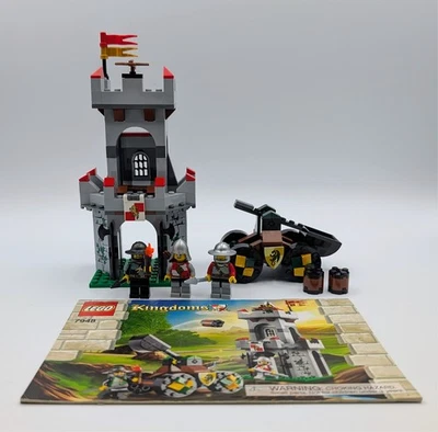 LEGO Castle - Outpost Attack (7948), completo con instrucciones, sin caja Foto 1 de 4