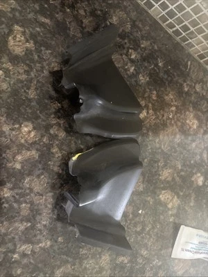 Ford Mustang 2005-2009 convertible cuarto de poste sellos de impermeabilización Foto 1 de 4