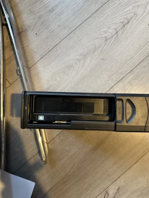 Jaguar XJ 6 CD Disk Changer 1X4318C830AC - WR/S6 2003 - Image 1 of 3