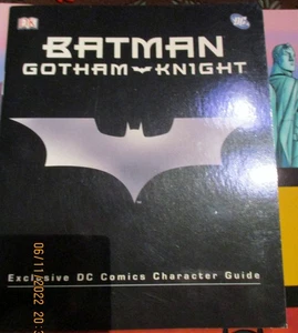 BATMAN Gotham Knight Character Guide Neu - Bild 1 von 1