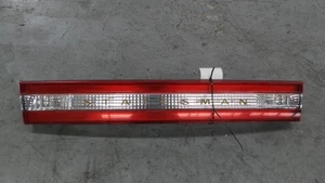 HOLDEN STATESMAN/CAPRICE REAR GARNISH BOOTLID LAMP, WH, 06/99-04/03 2000 - Picture 1 of 12