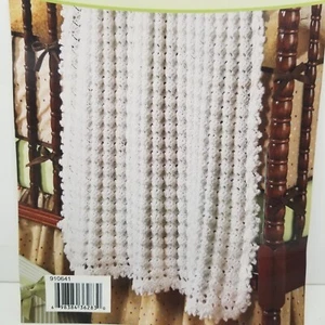 Herrschners Baby Shells Afghan Cream Blanket Throw Crochet Kit 27" X 33" - Picture 1 of 11
