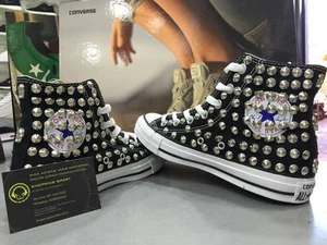 Converse Alte Nere Black personalizzate con borchie Grigie Studs Clean Skulls - Foto 1 di 3