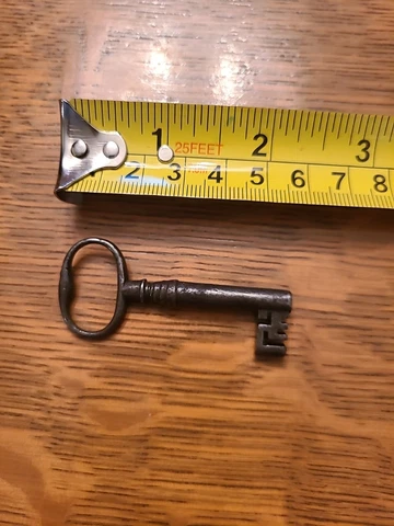 Skeleton Key Antique 2.25 Inches Iron Hollow Barrel Fancy Bow Intricate Cut 123 Cover