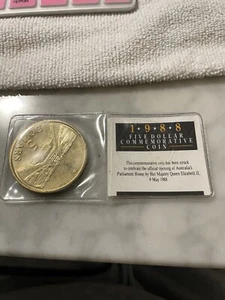 1988 Australia $5 Five Dollar Commonwealth Bank Coin - Picture 1 of 2