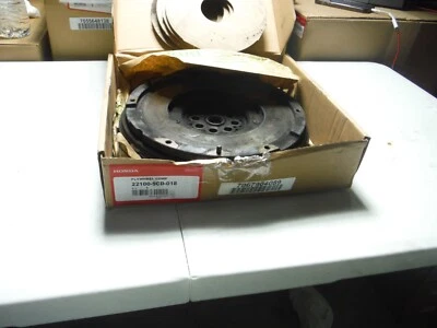 2020-2021 Honda Civic Transmission Flywheel NEEDS RESURFACE OEM 22100-5CD-018 - Image 1 of 4