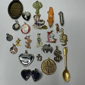 Verschiedene Charms Lot inkl Snoopy ET Surfbrett Ankh Dollarzeichen Löffel - Bild 1 von 6