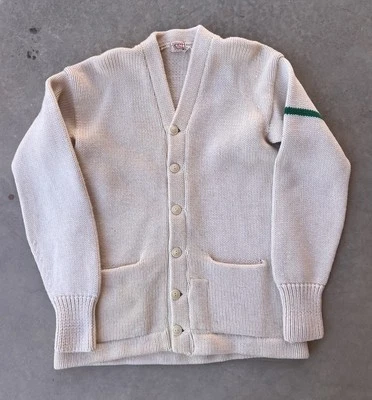 Suéter vintage Varsity tamanho 38? Moinhos de tricô feitos em honra anos 50 e 60 Letterman - Imagem 1 de 4