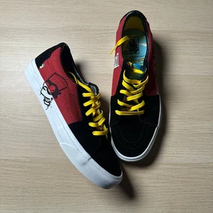 Scarpe Vans x The Simpsons SK8 basse El Barto limitate NUOVE VN0A4UUK17A unisex - Foto 1 di 21