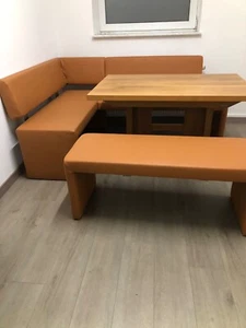 Moderne Sitzecke mit Bank aus echtem Büffel- Leder samt Tisch - Bild 1 von 4