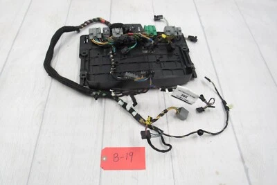 Cubierta de arnés de cables para asiento del conductor delantero izquierdo Jaguar XJ8 XJR VDP X358 2008-09 Foto 1 de 4