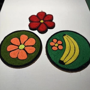 Huichol Art Yarn Coaster Mexican Art Banana Flowers Wall Hangings - Picture 1 of 6