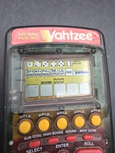 Vintage Yahtzee Handheld Battery Powered Game 1995 Milton Bradley Black works - Bild 1 von 8