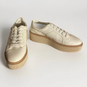 Dolce Vita Bubbles Platform Sneaker Women's Size 9.5 White Lace Up 2" Heel - Picture 1 of 7