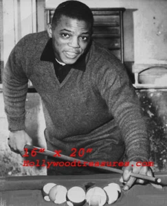 Willie Mays~Black Int~Playing Pool~Billiards~Shooting Pool~Photo~Poster - Picture 1 of 4