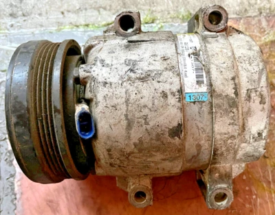 Compresor de aire acondicionado de 8 cilindros Pontiac Firebird 98-02 OEM 98-02 67288 Foto 1 de 4