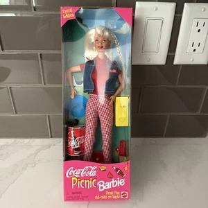Coca Cola Picknick Barbie Puppe Mattel 1997 Coke Special Edition 19626 versiegelt - Bild 1 von 11