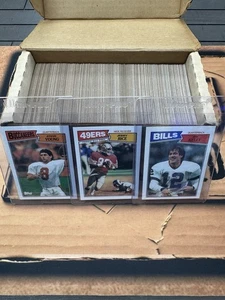 1987 Topps Football Complete Set 1-396 NM/MT Kelly RC - EXTREMELY HIGH GRADE - Picture 1 of 5