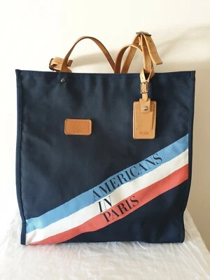 Bolso de Mano Tumi Elegante CFDA'S Americans In Paris Bolso de Mano Foto 1 de 4
