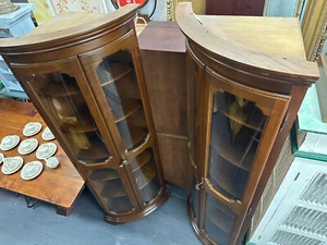 Curvaceous PAIR Of Vintage | Neoclassical | Woodcrafted | GLASS DISPLAY CABINETS - Picture 1 of 24