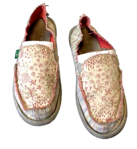Sanuk "Distressed" Kontrastmuster Blumenmuster Canvas Stoff Größe 6 Halbschuhe flache Schuhe - Bild 1 von 6