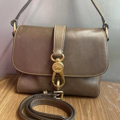 Dooney & Bourke Florentine 小号 Ashley 邮差包 Vacchetta 皮革斜挎包 — 第 1/4 张图片