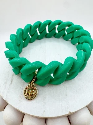 Pulseira de corrente de silicone verde-azulada Marc By Marc Jacobs com berloque dourado - Imagem 1 de 4
