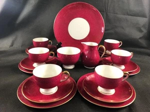 SUPERB 2I-PIECE WEDGWOOD BONE CHINA HAND PAINTED TEA SET. - Picture 1 of 17